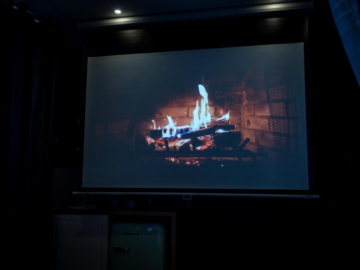 Apartment Le Romantique En Montagne, Spa, Ecran Cinema, Lit King Size, Day Use, 5min Centre Evreux